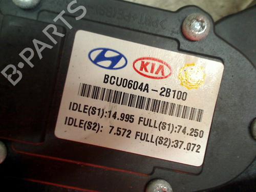 Pedal HYUNDAI SANTA FÉ II (CM) 2.2 CRDi GLS | BP13126189I4