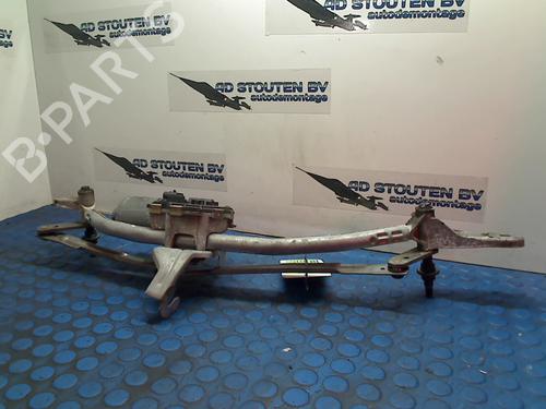 Used Front wipers mechanism BMW 5 Touring (F11) 535 i (306 hp) 11322593