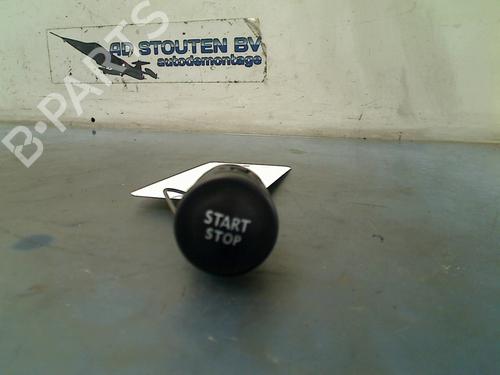 Used Switch RENAULT CLIO IV Grandtour (KH_) 1.5 dCi 90 (KHN3, KHN4) (90 hp) 13519134