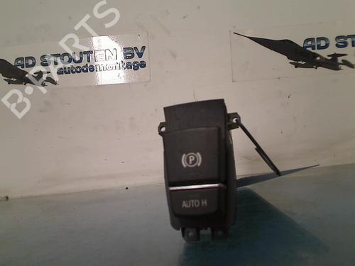 Used Switch BMW 5 (F10) 518 d (143 hp) 15210127