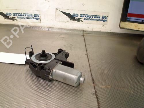 Right front window motor VOLVO V40 Hatchback (525) D4 | BP33735880E20  - Image 6