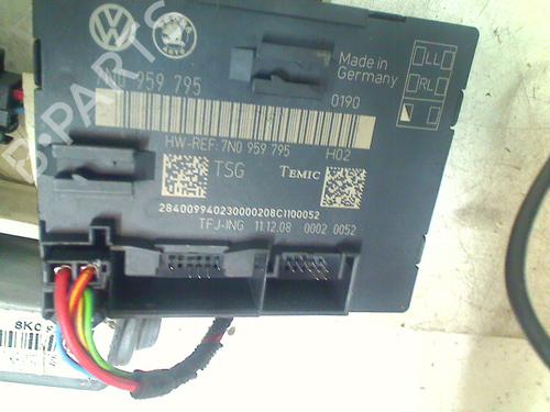Left rear window motor SKODA SUPERB II (3T4) 2.0 TDI | BP11308069E23 