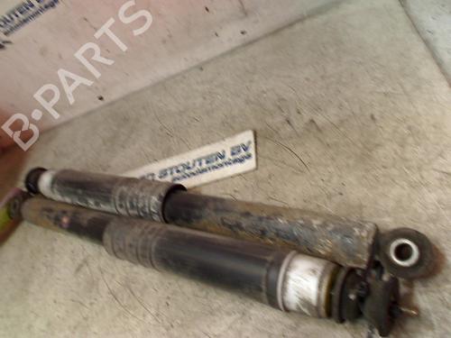 Used Right rear shock absorber RENAULT CLIO IV Grandtour (KH_) 1.5 dCi 90 (KHN3, KHN4) (90 hp) 13126179