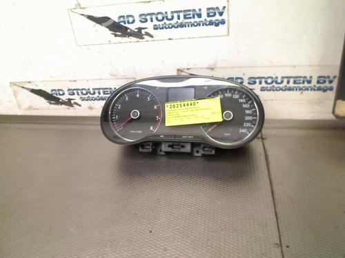 Used Display monitor VW POLO V (6R1, 6C1) 1.2 (60 hp) 30874845