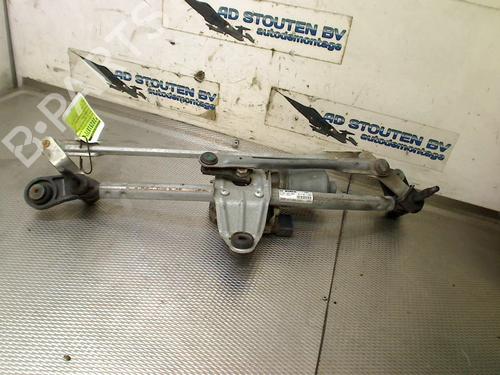 Used Front wipers mechanism AUDI A3 Sportback (8VA, 8VF) 35 TFSI (150 hp) 30642697