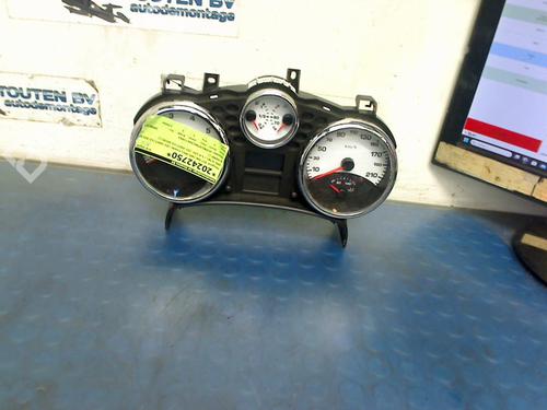 Used Instrument cluster Instrument cluster 19059899 19059899
