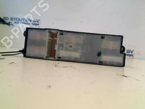 Left front window switch NISSAN ALMERA TINO (V10) 1.8 | BP11306041I27 