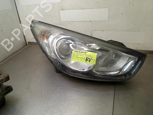 Right headlight HYUNDAI ix35 (LM, EL, ELH) 2.0 CRDi 4WD | BP30622053C29