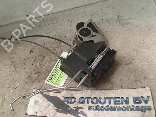 Used Front right lock HYUNDAI ACCENT III (MC) 1.4 GL (97 hp) 11261899