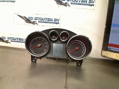 Used Display monitor OPEL ASTRA J Sports Tourer (P10) 1.4 (35) (101 hp) 28421771