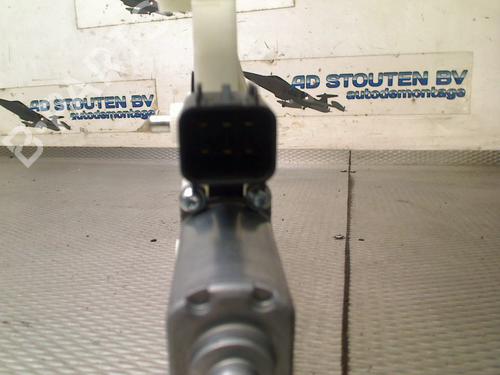 Left front window motor FORD FIESTA VII (HJ, HF) 1.0 EcoBoost | BP29932666E21