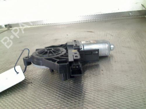 Right front window motor VOLVO V40 Hatchback (525) T4 GTDi | BP33687026E20 - Image 3