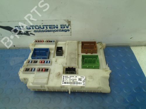 Used Fuse box VOLVO V70 III (135) 2.5 T (231 hp) 11310470
