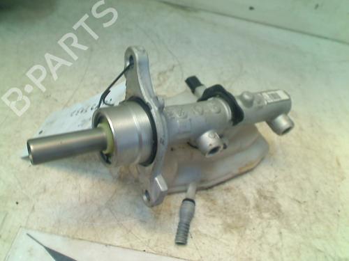 Used Brake master cylinder RENAULT TRAFIC III Van (FG_) 1.6 dCi 90 (FGME) (90 hp) 11260716