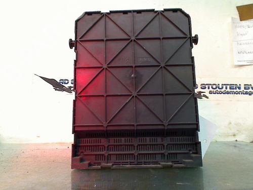 Used Fuse box PEUGEOT 308 SW I (4E_, 4H_) 1.6 16V (150 hp) 24931684