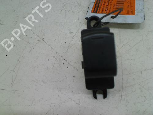 Used Switch NISSAN MICRA III (K12) 1.2 16V (80 hp) 11304647