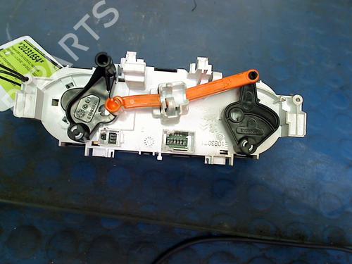 Climate control PEUGEOT 208 I (CA_, CC_) 1.2 VTI 82 | BP17786516I5 