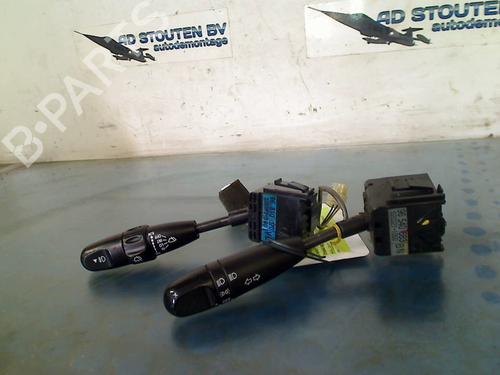 Used Steering column stalk CHEVROLET AVEO / KALOS Hatchback (T250, T255) 1.2 (84 hp) 17368740