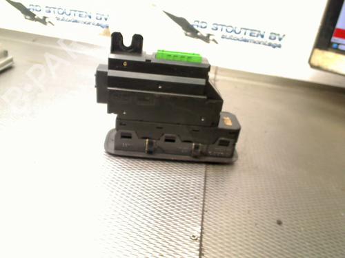 Left front window switch VOLVO XC90 I (275) T6 AWD | BP30834485I27