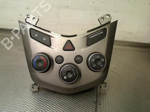 Climate control CHEVROLET AVEO Saloon (T300) 1.2 | BP38197265I5 - Image 2
