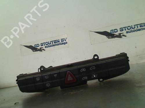 Used Warning switch MERCEDES-BENZ VITO / MIXTO Van (W639) 111 CDI (639.601, 639.603, 639.605) (109 hp) 20849904