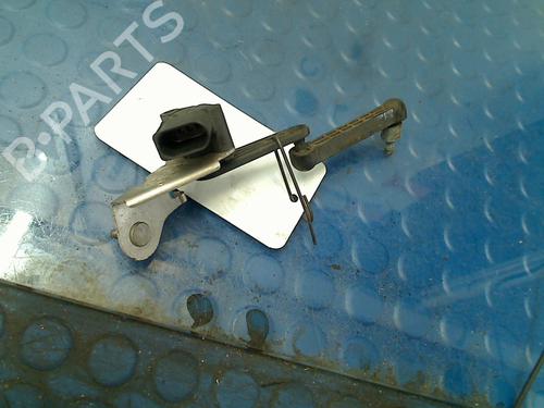 Elektronisk sensor TESLA MODEL 3 (5YJ3) EV AWD | BP11325638M84 