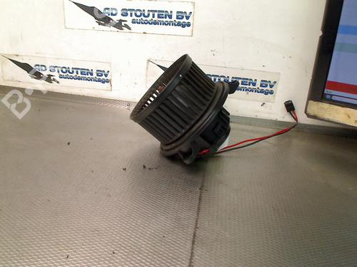 Used Heater blower motor MERCEDES-BENZ CLA (C118) CLA 250 e (118.386) (218 hp) 31256745