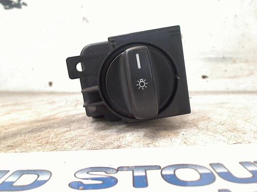 Used Headlight switch MERCEDES-BENZ A-CLASS (W169) A 160 (169.031, 169.331) (95 hp) 13299174