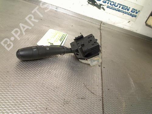Used Headlight switch HYUNDAI i30 Estate (FD) 1.4 (109 hp) 28140389