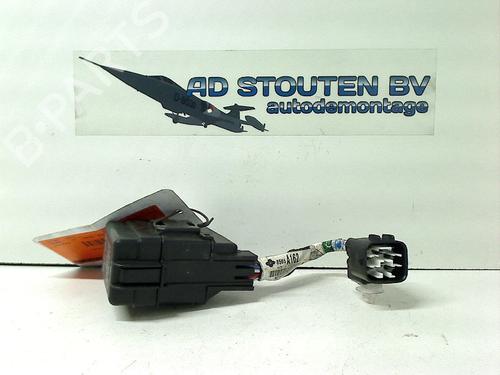 Used Fuse box MITSUBISHI OUTLANDER III (GG_W, GF_W, ZJ, ZL, ZK) Plug-in Hybrid (GG2W) (200 hp) 11299357