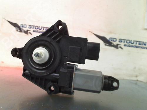Right rear window motor BMW 5 Touring (G31) 540 d xDrive | BP16772848E22 