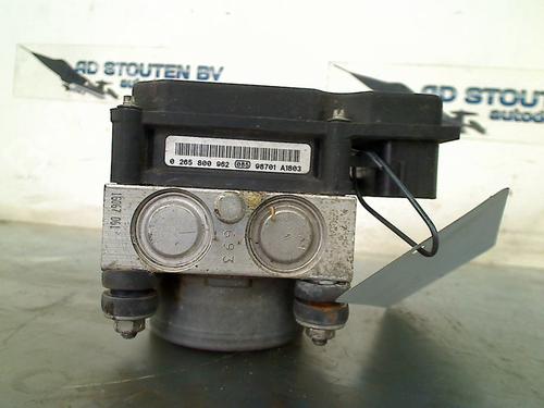 Used ABS pump FIAT GRANDE PUNTO (199_) 1.4 16V (199BXG1B, 199AXG1B) (95 hp) 21567194