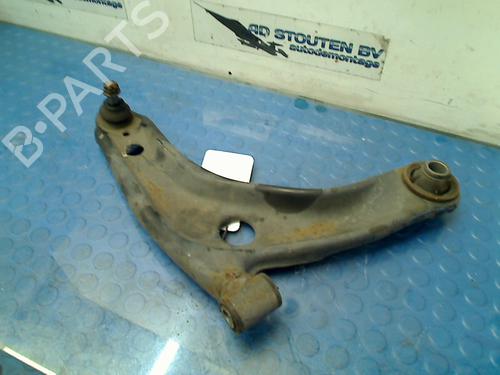 Used Right front suspension arm TOYOTA YARIS (_P13_) 1.5 Hybrid (NHP130_) (101 hp) 13410374