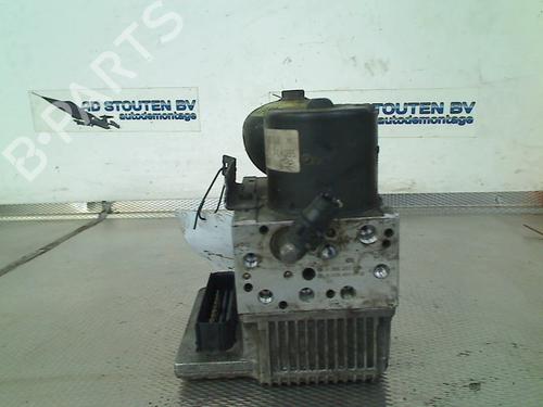 Used ABS pump MERCEDES-BENZ CLK (C209) CLK 320 (209.365) (218 hp) 27099789
