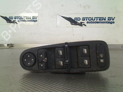 Used Left front window switch CITROËN C4 Picasso I MPV (UD_) 1.8 i 16V (125 hp) 28836499