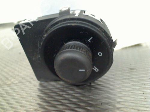 Commutateur OPEL MERIVA B MPV (S10) 1.4 (75) (120 hp) 29742847