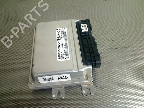 Engine control unit (ECU) HYUNDAI TUCSON (JM) 2.0 | BP31822869M57