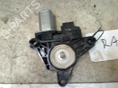 Used Right rear window motor MERCEDES-BENZ B-CLASS Sports Tourer (W246, W242) B 200 CDI / d (246.208) (136 hp) 17528577