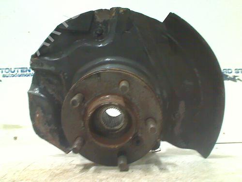 Left front steering knuckle LAND ROVER RANGE ROVER III (L322) 3.6 D 4x4 | BP11315687M25 