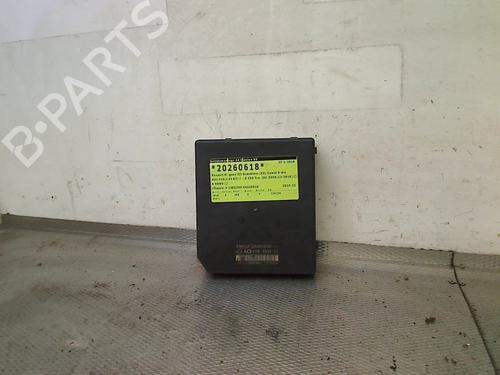 Caja reles / fusibles Caja reles / fusibles RENAULT MEGANE III Grandtour (KZ0/1) 1.4 TCe (KZ0F, KZ1V) (130 hp) 36326137 36326137