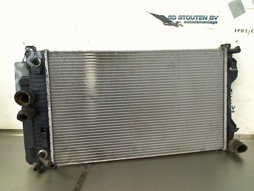 Used Water radiator Water radiator MERCEDES-BENZ VITO / MIXTO Van (W639) 116 CDI (639.601, 639.603, 639.605) (163 hp) 33458506 33458506