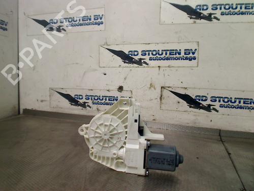 Portierruitmotor linksachter AUDI Q5 (8RB) 2.0 TFSI quattro (211 hp) 30480339