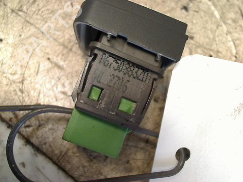 Switch PEUGEOT 208 I (CA_, CC_) 1.2 VTI 82 | BP11261505I30 