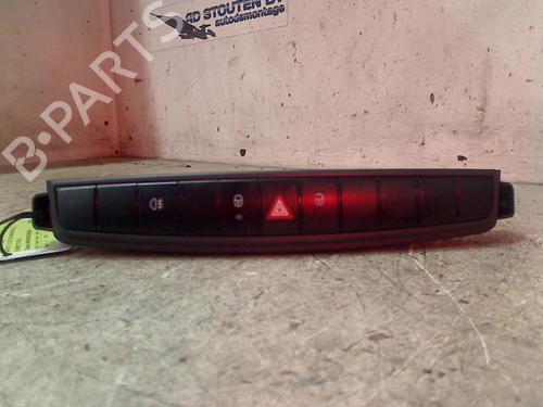 Alarmlicht Schakelaar SMART FORFOUR (454) 1.1 (454.030) (75 hp) 13126209