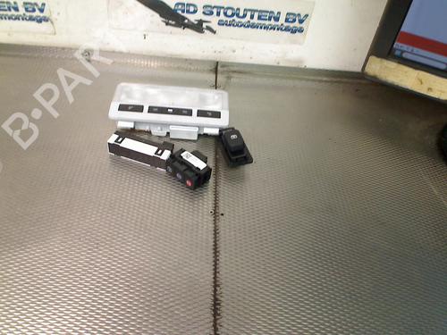 Used Interior roof light OPEL CROSSLAND X / CROSSLAND (P17, P2QO) 1.2 (75) (110 hp) 25729158