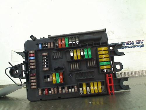 Used Fuse box BMW 3 (F30, F80) 330 e (252 hp) 31829103