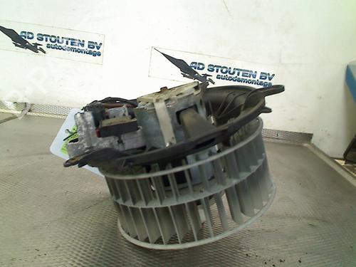 Used Heater blower motor MERCEDES-BENZ S-CLASS (W220, V220) S 320 (220.065, 220.165) (224 hp) 27099825