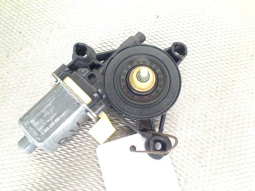 Used Right front window motor Right front window motor 38986136 38986136