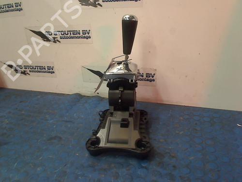 Used Gear lever PEUGEOT 2008 I (CU_) 1.2 VTi (82 hp) 13089309