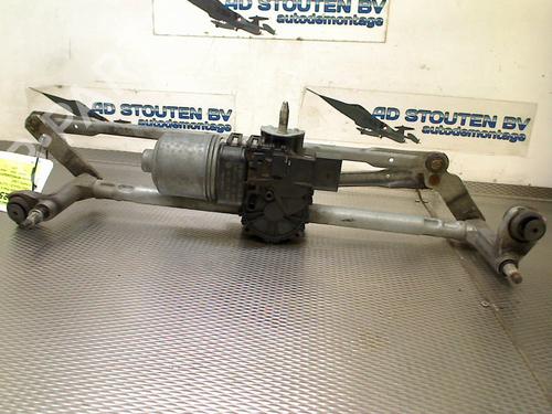 Used Front wipers mechanism VW POLO V (6R1, 6C1) 1.2 TSI (90 hp) 24202952